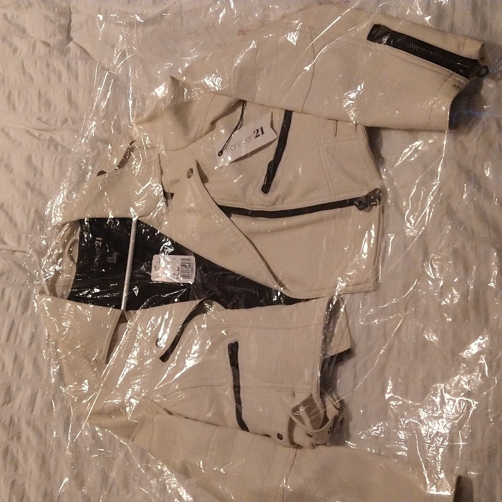 Jacket - Picture 9 of 13